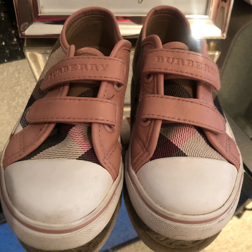 Burberry shoes